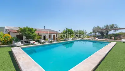 Piscina en o cerca de Villa Dehesa Olive