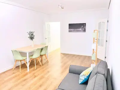 Una televisión o centro de entretenimiento en VILLA ANTALA - Apartamento Enrique Redel