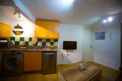 Una cocina o zona de cocina en Santa Catalina Center Apartment