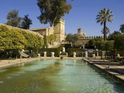 Piscina en o cerca de El capricho de Córdoba