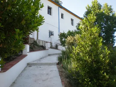 Jardín al aire libre en Apartamentos Rurales El Cañuelo de Carcabuey