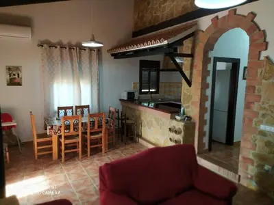 Zona de estar de La sombra del lagarto