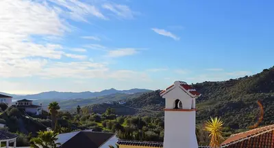Vista general de una montaña o vista desde la villa