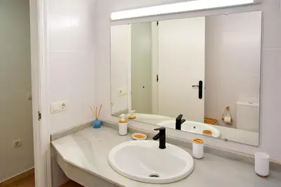 Un baño de Precioso piso residencial
