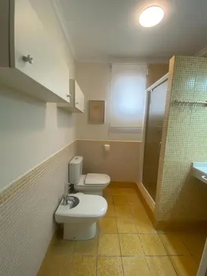 Un baño de Increíble piso muy Centrico