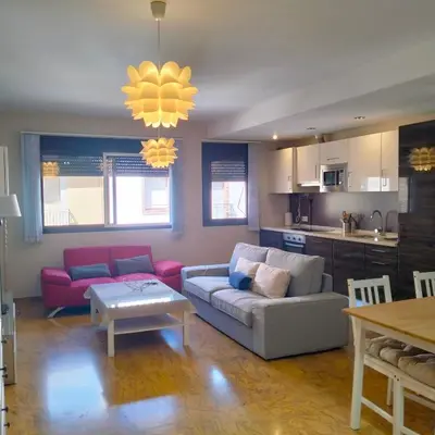 Una cocina o zona de cocina en 601 Moderno y Amplio apartamento en Valdeolleros