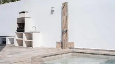 Piscina en o cerca de Villa La Fuente Periana by Ruralidays