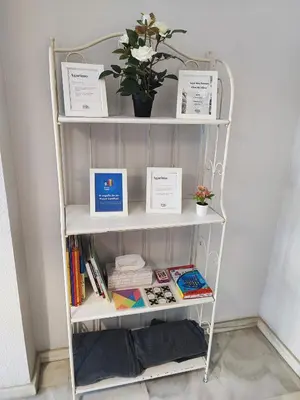 Biblioteca en el apartamento