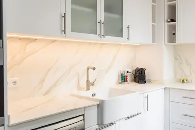 Una cocina o zona de cocina en Lovely apartment in Sevilla