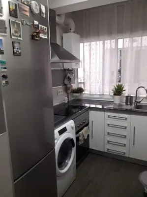 Una cocina o zona de cocina en piso reformado 3 habitaciones