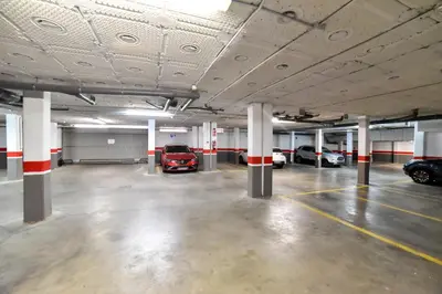 Plano de New Premium Apartment - Free Parking & Pools