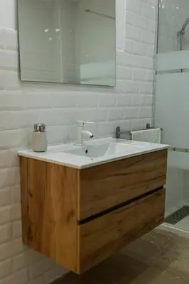Un baño de Lemon House Share and Enjoy