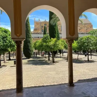Precioso apartamento junto a la Mezquita.