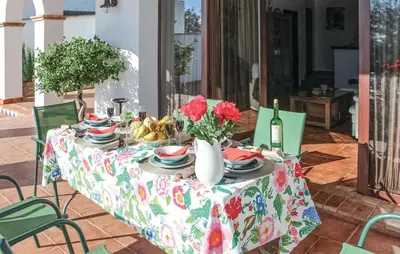 Comida en o cerca de esta casa o chalet