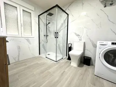 Un baño de Apartamentos Rincón Andaluz 4