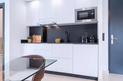 Una cocina o zona de cocina en Luxury Apartment overlooking Casa Pilatos