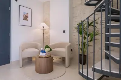 Plano de Luxurious Duplex - bathtub - 2Bd 2Bth Casa Pilatos