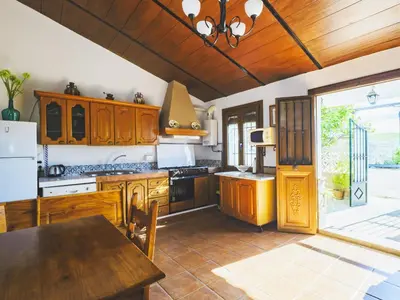 Una cocina o zona de cocina en Cubo's Casa Rural Jose & Caminito del Rey