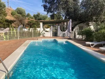 Piscina en o cerca de Casa Rural Los Menestrales