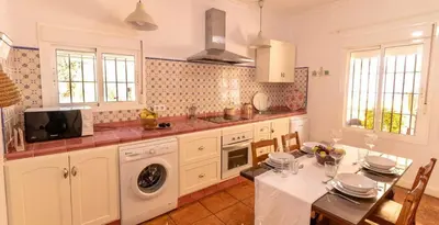 Una cocina o zona de cocina en Casa Rural Los Menestrales