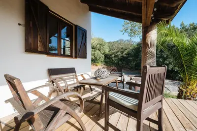 Un patio o zona al aire libre en Casa Rural con encanto y vistas a la Sierra