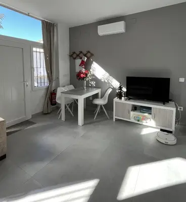 Una televisión o centro de entretenimiento en Baeza aloja cuenta con servicios a 1 y 5 minutos