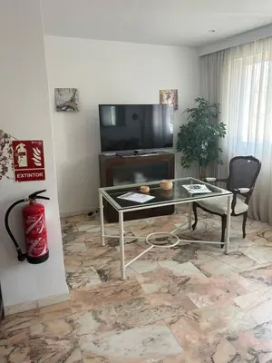 Una televisión o centro de entretenimiento en Quédate cerca del casco antiguo