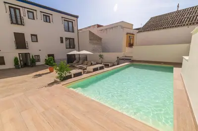 Piscina en o cerca de Coello31 - Apartamento céntrico y tranquilo, con piscina y parking