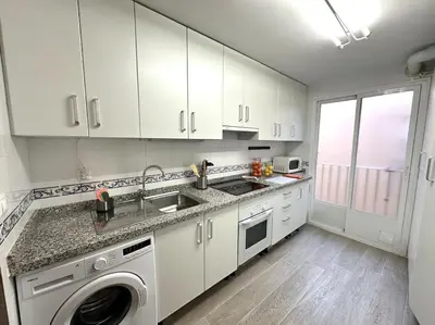 Una cocina o zona de cocina en Piso en Linares zona centro con parking gratis