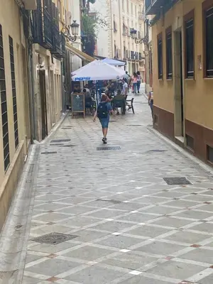 Clientes alojados en Catedral del AOVE, centro histórico, espacioso y tranquilo