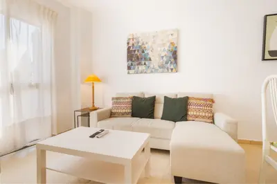 Zona de estar de Bright Apt. Puerta Osario 3 Bedrooms 2 Bathrooms