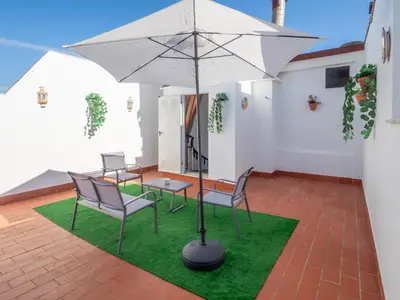 Un patio o zona al aire libre en BHost - Virrey