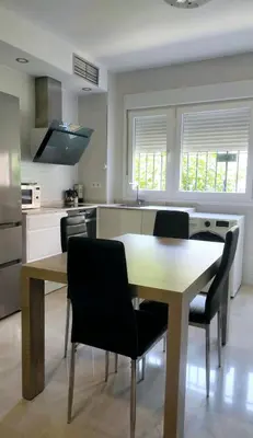 Una cocina o zona de cocina en Nervion Luxury Sevilla