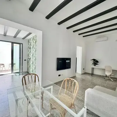 Piso con patio