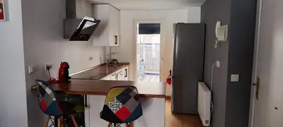 Una cocina o zona de cocina en Piso Montero