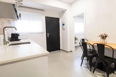 Una cocina o zona de cocina en Nuevo Piso junto a Santa Justa y Aeropuerto 2