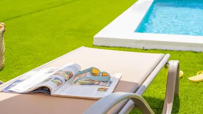 Piscina en o cerca de Rubito el Olmo Villanueva de la Concepción by Ruralidays