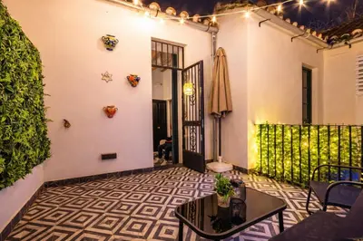 Jardín al aire libre en Zahra - Habitación con Terraza Centro Cordoba