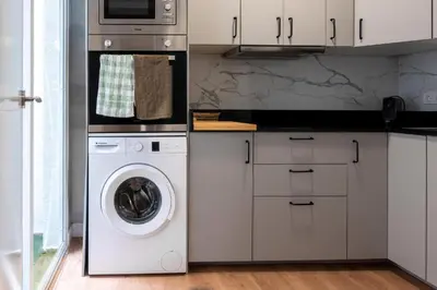 Una cocina o zona de cocina en Resolana Home Sevilla !