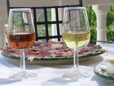 Bebidas en Holiday Home Nina Celi by Interhome
