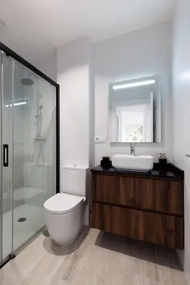 Un baño de Espectacular piso en Nervión