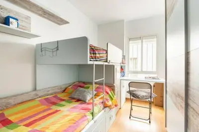 Cama o camas de una habitación en Habitación privada en apartamento de Alfonso