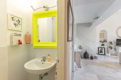 Un baño de Charming 2 Bedroom Boutique Triplex Apartment with Private Terrace at Seville City Center by OCityzen