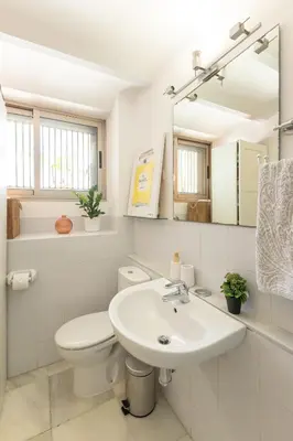 Un baño de Charming 2 Bedroom Boutique Triplex Apartment with Private Terrace at Seville City Center by OCityzen