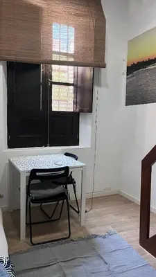 Una televisión o centro de entretenimiento en HINIESTA Centro