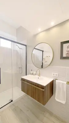 Un baño de Eduardo Lucena Córdoba Center