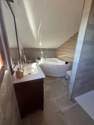 Un baño de Tres deseos
