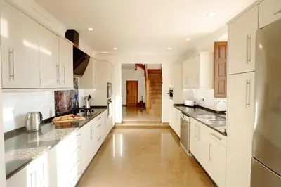 Una cocina o zona de cocina en Villa Valle de Olivos