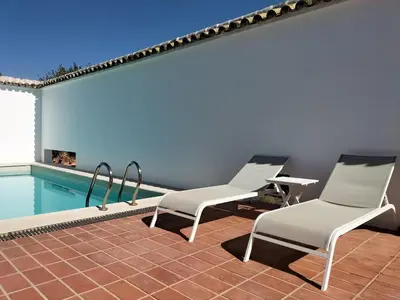 Piscina en o cerca de Alojamiento Las Palmeras