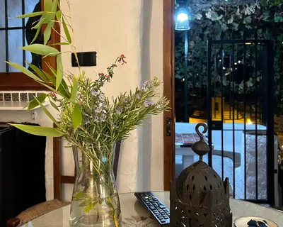 Jardín al aire libre en Las casillas de la villa BULERÍAS
